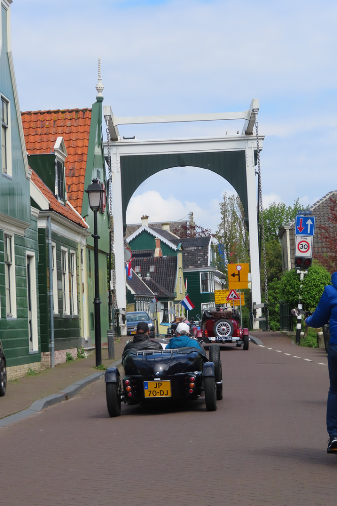 IMG 1024 682x1024
